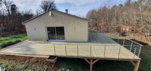 SP BOIS | Terrasse en bois sur pilotis à Issac